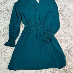 Chic Teal Green Long Sleeve Dress with Elegant Design